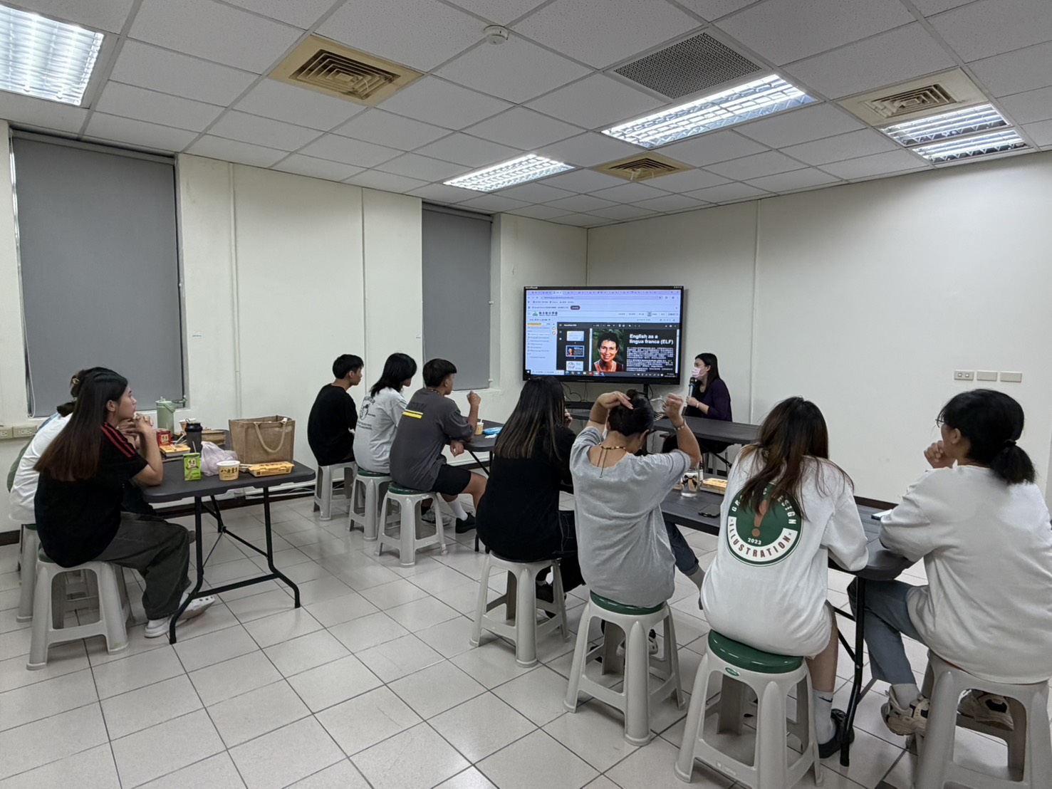 2025/10/13從滑手機到開口說：AI陪你練英語